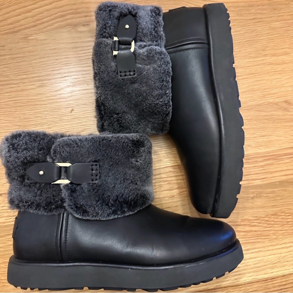 UGG Berge Mini Boots - Black, Size 7